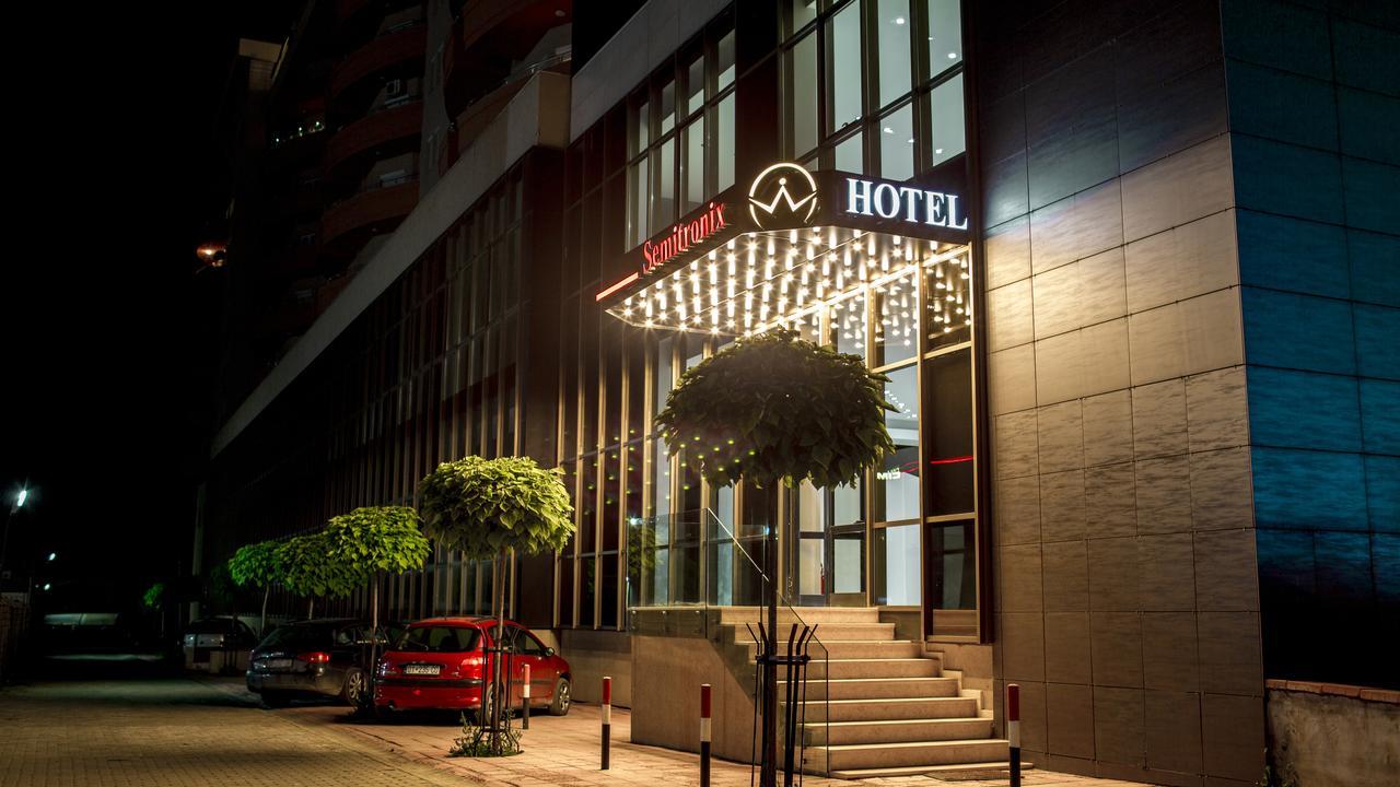 Semitronix Hotel Prishtina Pristina Exterior photo
